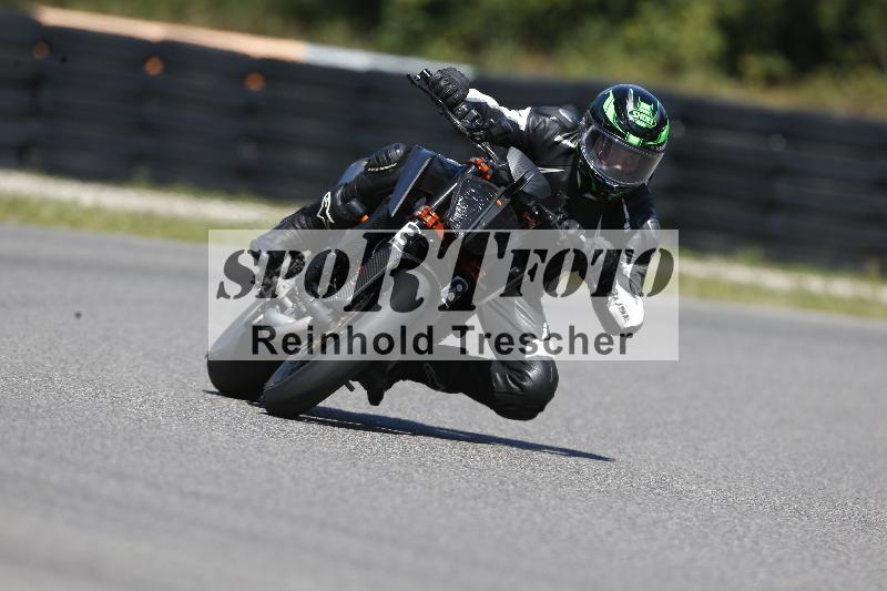 Archiv-2025/48 25.08.2025 Cornu Master School ADR/rot-rouge/38